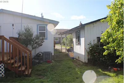 1477 NW Eden St, Roseburg, OR 97470 - Photo 19