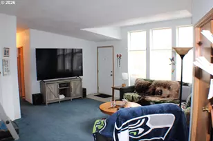 1477 NW Eden St, Roseburg, OR 97470 - Photo 3