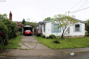 1477 NW Eden St, Roseburg, OR 97470 - Photo 1