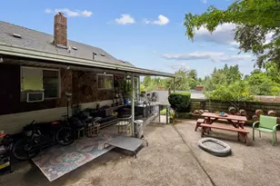 2219 SE 70th Ave, Portland, OR 97215 - Photo 31