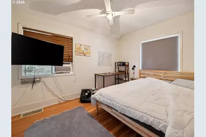 2219 SE 70th Ave, Portland, OR 97215 - Photo 13