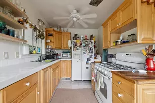 2219 SE 70th Ave, Portland, OR 97215 - Photo 11