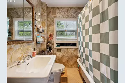 2219 SE 70th Ave, Portland, OR 97215 - Photo 15