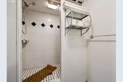 2219 SE 70th Ave, Portland, OR 97215 - Photo 25