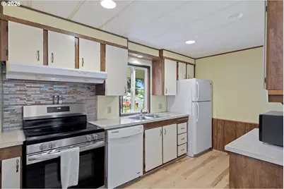 570 N 10th Ave #43, Cornelius, OR 97113 - Photo 7