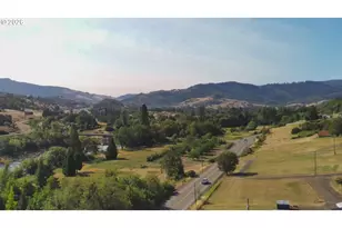 13471 Old Hwy 99, Myrtle Creek, OR 97457 - Photo 21