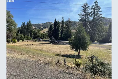 13471 Old Highway 99, Myrtle Creek, OR 97457 - Photo 17