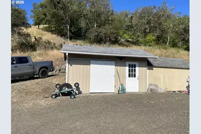 13471 Old Highway 99, Myrtle Creek, OR 97457 - Photo 13