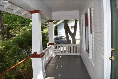 961 Jefferson St, Eugene, OR 97402 - Photo 3