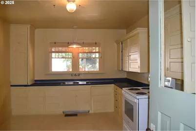 961 Jefferson St, Eugene, OR 97402 - Photo 7