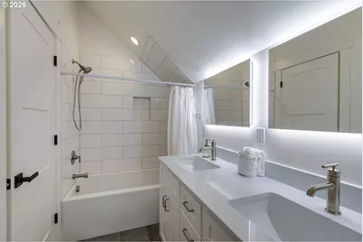 650 NE Lillian Ln, Depoe Bay, OR 97341 - Photo 23