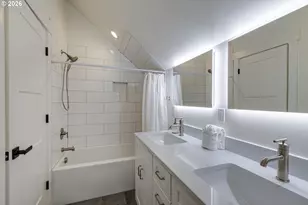 650 NE Lillian Ln, Depoe Bay, OR 97341 - Photo 23