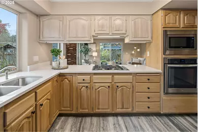 8200 SW Piute Ct, Tualatin, OR 97062 - Photo 13