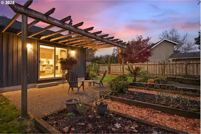 8200 SW Piute Ct, Tualatin, OR 97062 - Photo 39