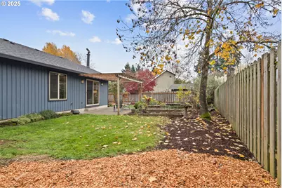 8200 SW Piute Ct, Tualatin, OR 97062 - Photo 43