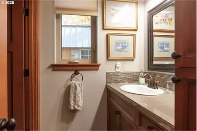 1241 Fruit Valley Ln, White Salmon, WA 98672 - Photo 33