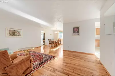 14 SE 199th Ave, Portland, OR 97233 - Photo 5
