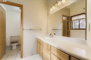 735 SE Hale Pl, Gresham, OR 97080 - Photo 15