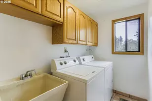 735 SE Hale Pl, Gresham, OR 97080 - Photo 21