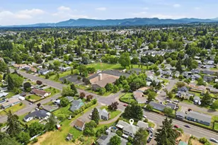 352 N Bertelsen Rd, Eugene, OR 97402 - Photo 21