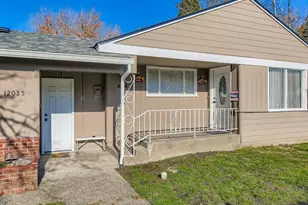 12025 SW 9th St, Beaverton, OR 97005 - Photo 3