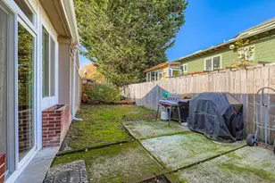 12025 SW 9th St, Beaverton, OR 97005 - Photo 13