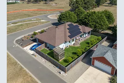 557 Shearwater Cir, Bandon, OR 97411 - Photo 35