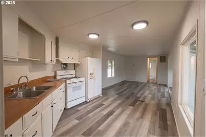 5355 River Rd N, Keizer, OR 97303 - Photo 11