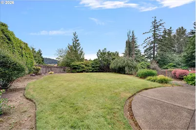10520 SE Isaac Dr, Happy Valley, OR 97086 - Photo 37