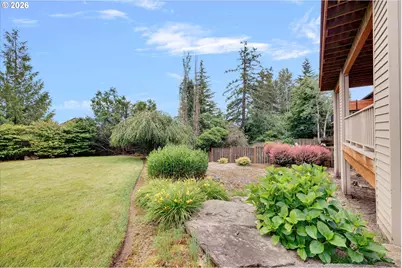 10520 SE Isaac Dr, Happy Valley, OR 97086 - Photo 35