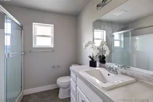 5406 N Cecelia St, Portland, OR 97203 - Photo 9