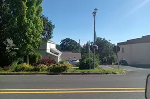 315 E Jewett Blvd, White Salmon, WA 98672 - Photo 3