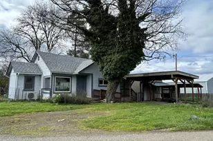 1764 Old Town Loop Rd, Oakland, OR 97462 - Photo 5