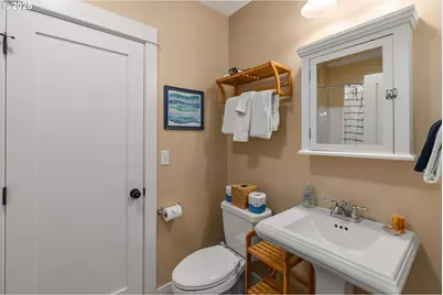 81 Compass St, Pacific Beach, WA 98571 - Photo 27