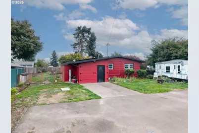 404 36th Ave NE, Salem, OR 97301 - Photo 3