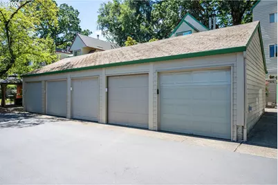 2825 NW Upshur St #D, Portland, OR 97210 - Photo 33