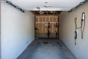 2825 NW Upshur St, Portland, OR 97210 - Photo 35