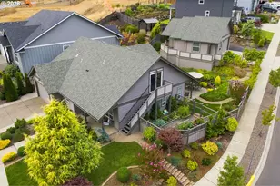 142 NW Cyn Crk Dr, McMinnville, OR 97128 - Photo 3