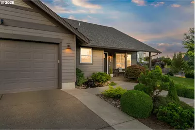 142 NW Canyon Creek Dr, McMinnville, OR 97128 - Photo 1