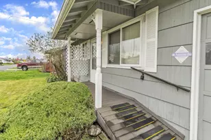 1749 Thompson Rd, Woodburn, OR 97071 - Photo 7