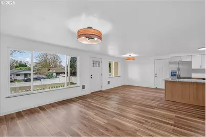 424 S 9th St, Saint Helens, OR 97051 - Photo 5