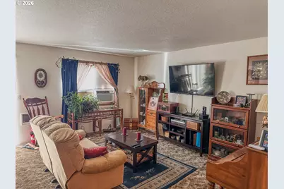 18309 Portland Ave, Gladstone, OR 97027 - Photo 7
