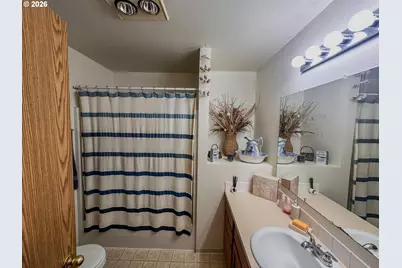 18309 Portland Ave, Gladstone, OR 97027 - Photo 15