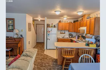 18309 Portland Ave, Gladstone, OR 97027 - Photo 5