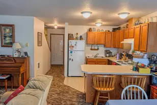 18309 Portland Ave, Gladstone, OR 97027 - Photo 5
