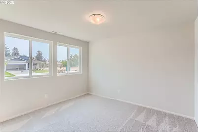 1029 Clemson St, Woodburn, OR 97071 - Photo 13