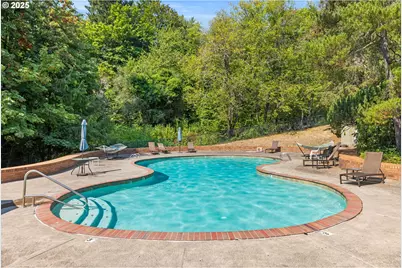 7734 SW Barnes Rd #A, Portland, OR 97225 - Photo 31