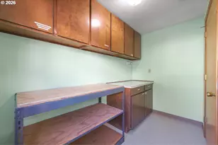 32 Marion Ln, Eugene, OR 97404 - Photo 15