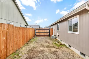 41 Sandalwood Loop, Creswell, OR 97426 - Photo 37