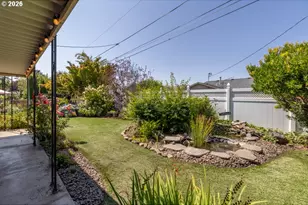 1487 Walton Way, Woodburn, OR 97071 - Photo 23